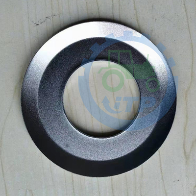 قطع غيار الجرارات R271125 لغطاء عمود الإدخال  0.09LBS